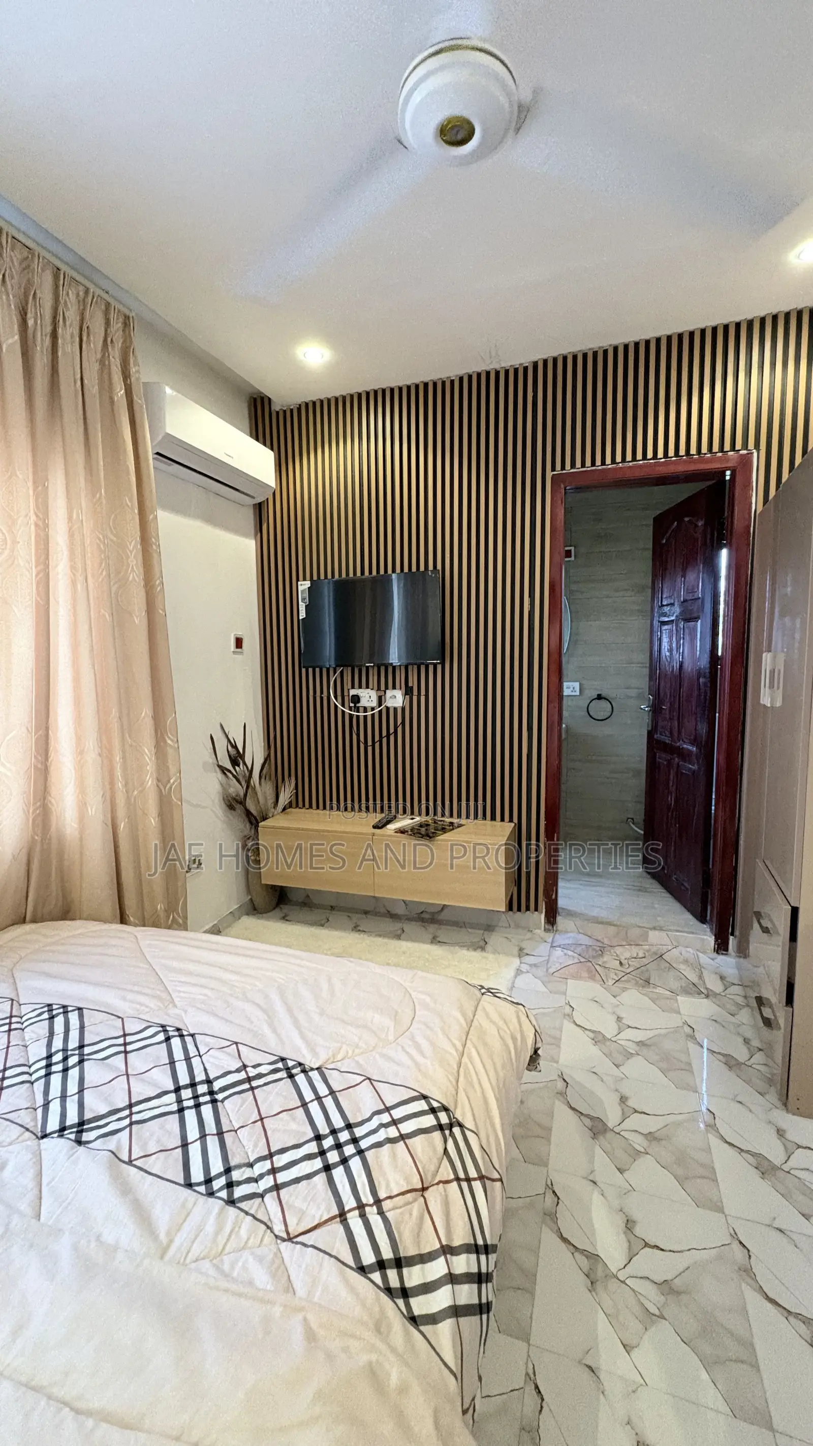 Furnished 3bdrm Duplex in Old Barrier for Rent