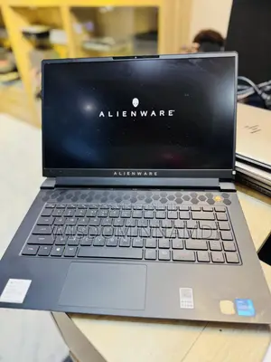 Laptop Alienware M15 R7 16GB Intel Core i7 SSD 1T