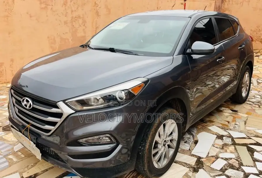 Hyundai Tucson SE AWD 2018 Gray