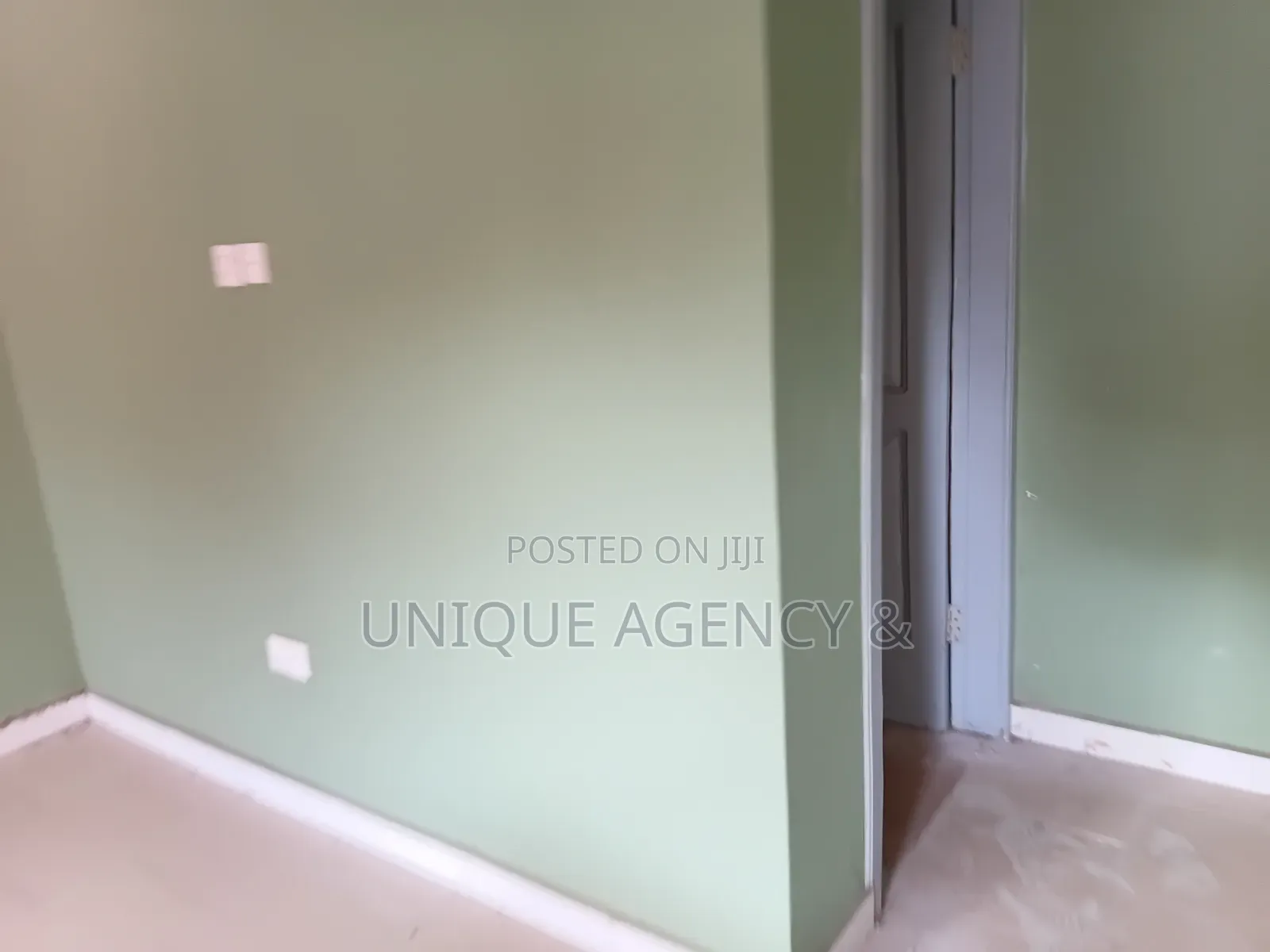 2bdrm Bungalow in Community 25 for sale