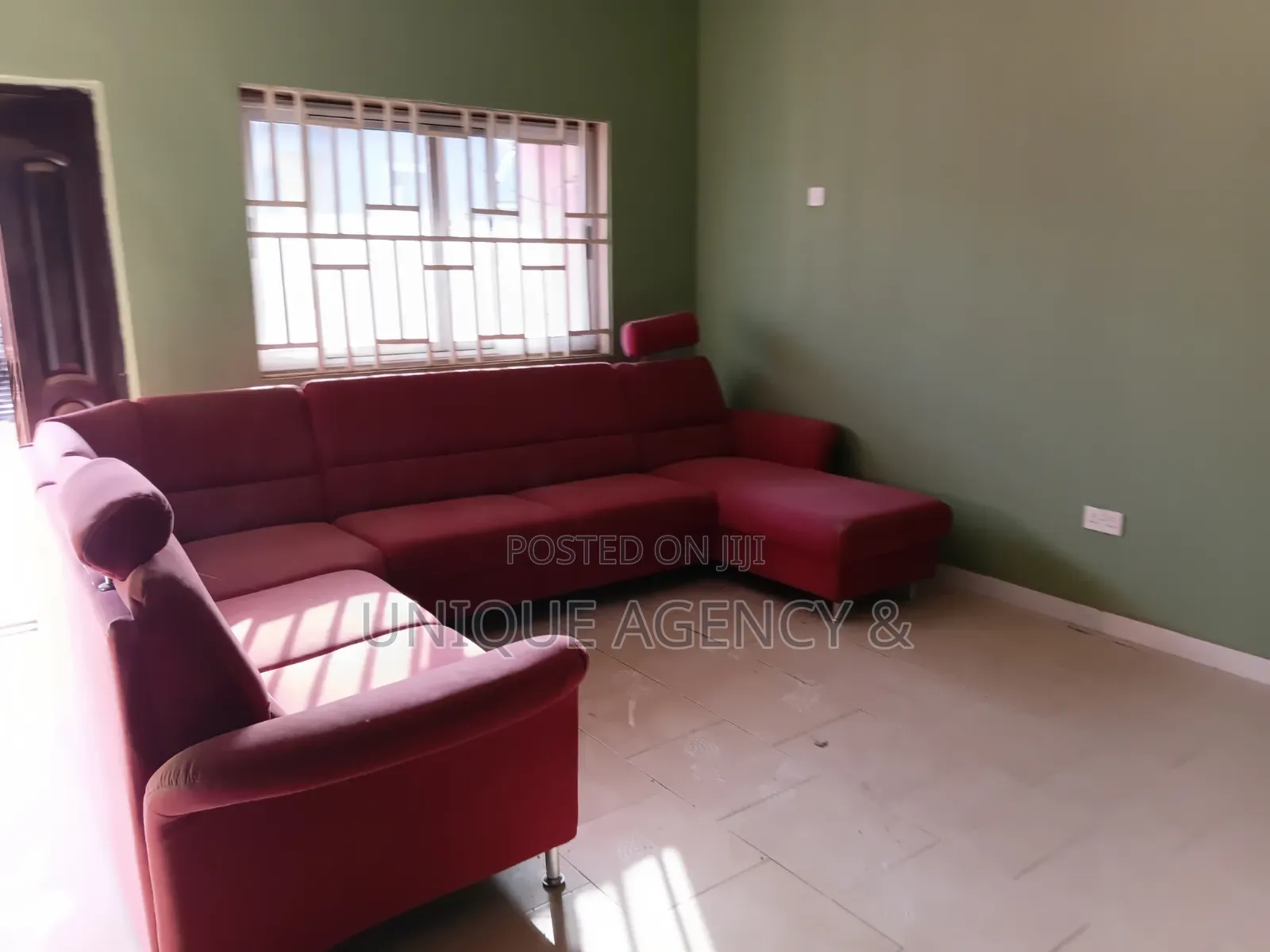 2bdrm Bungalow in Community 25 for sale