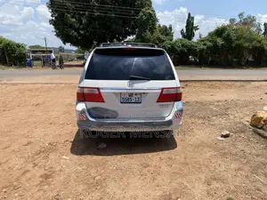 Honda Odyssey Touring 2026 White