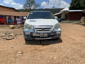 Honda Odyssey Touring 2026 White