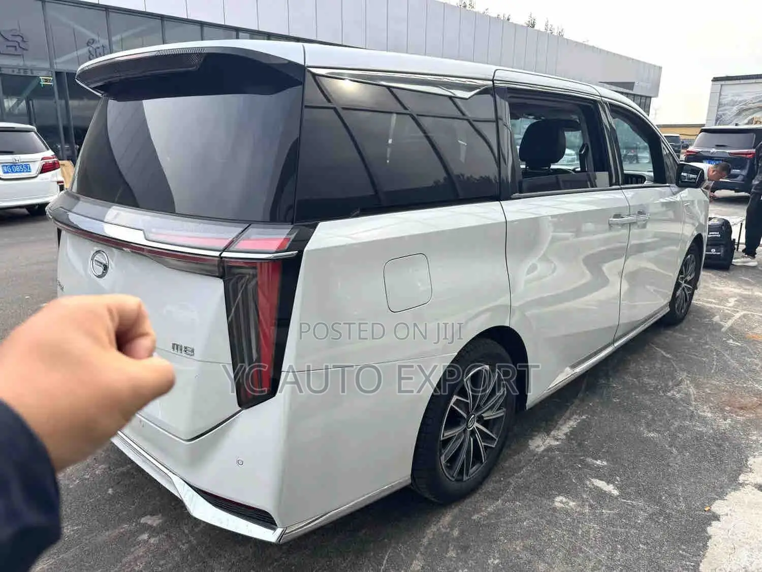 GAC GM8 2024 White