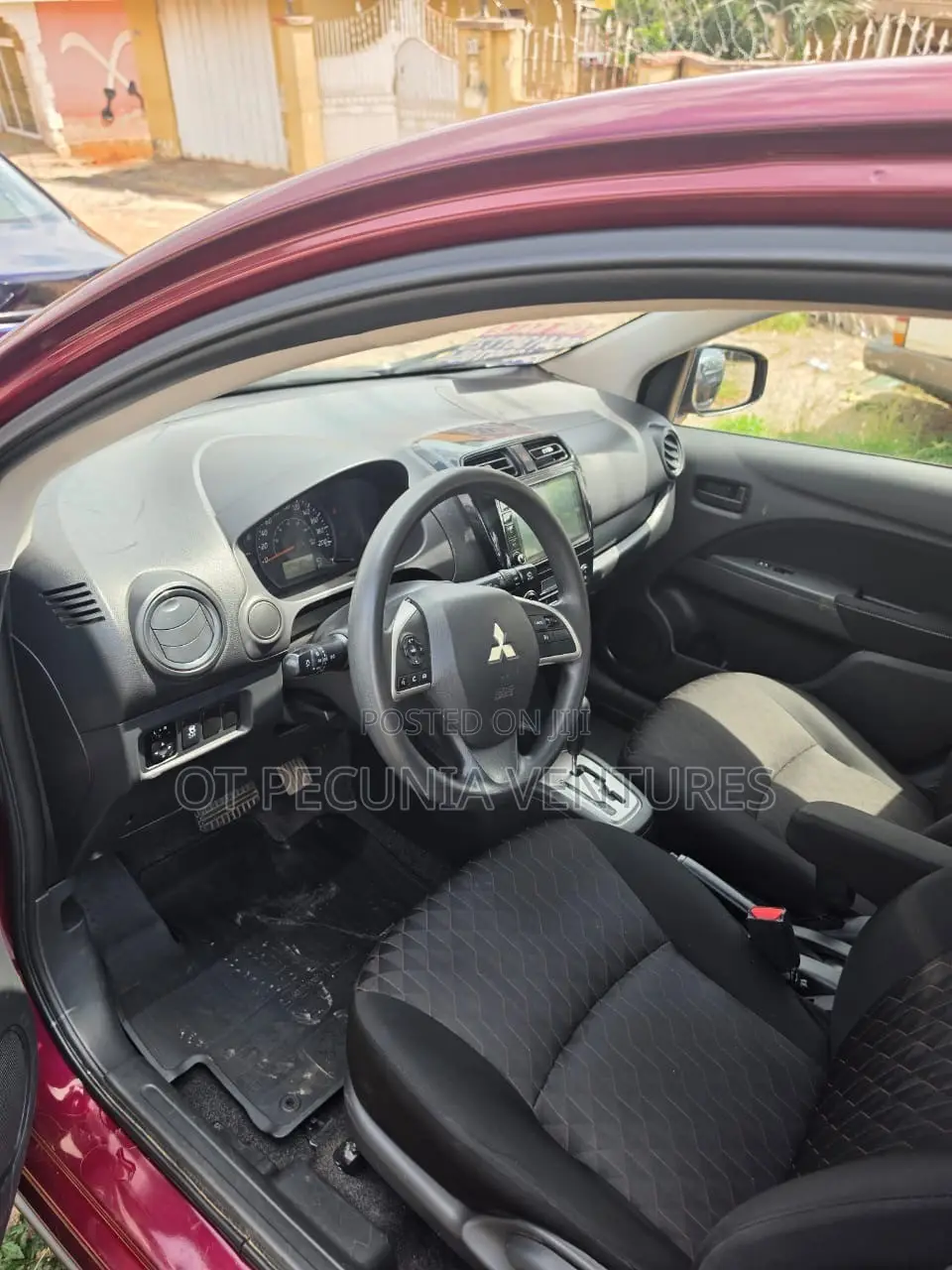 Mitsubishi Mirage 2022 Beige