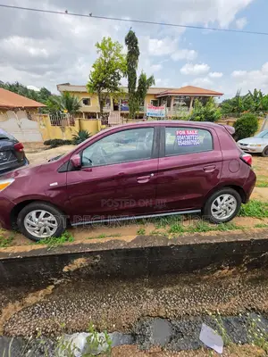 Mitsubishi Mirage 2022 Beige