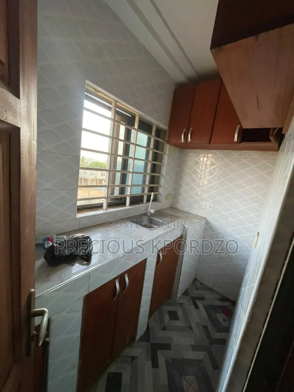 1bdrm Room & Parlour in Adenta New Legon for rent