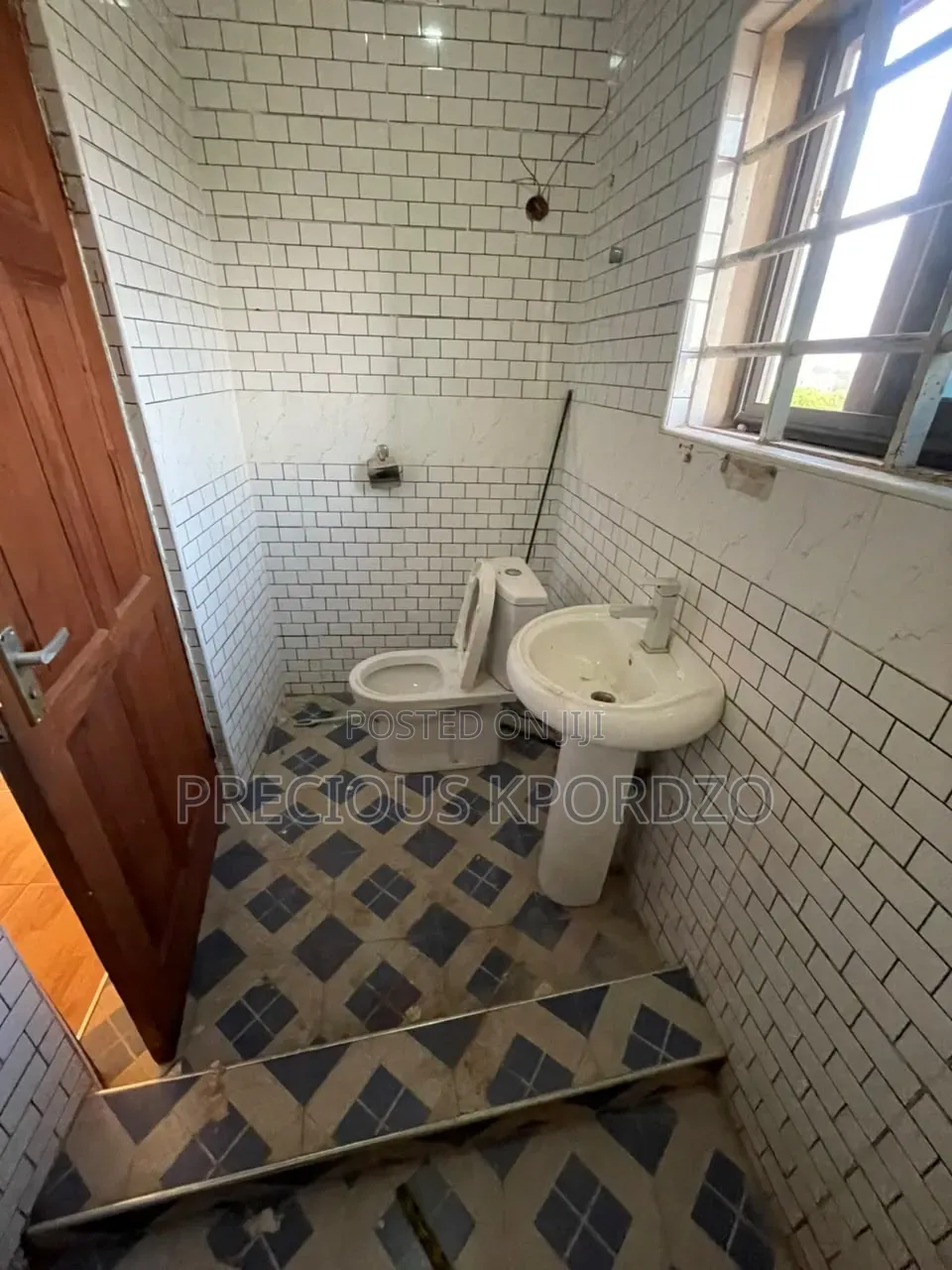 1bdrm Room & Parlour in Adenta New Legon for rent