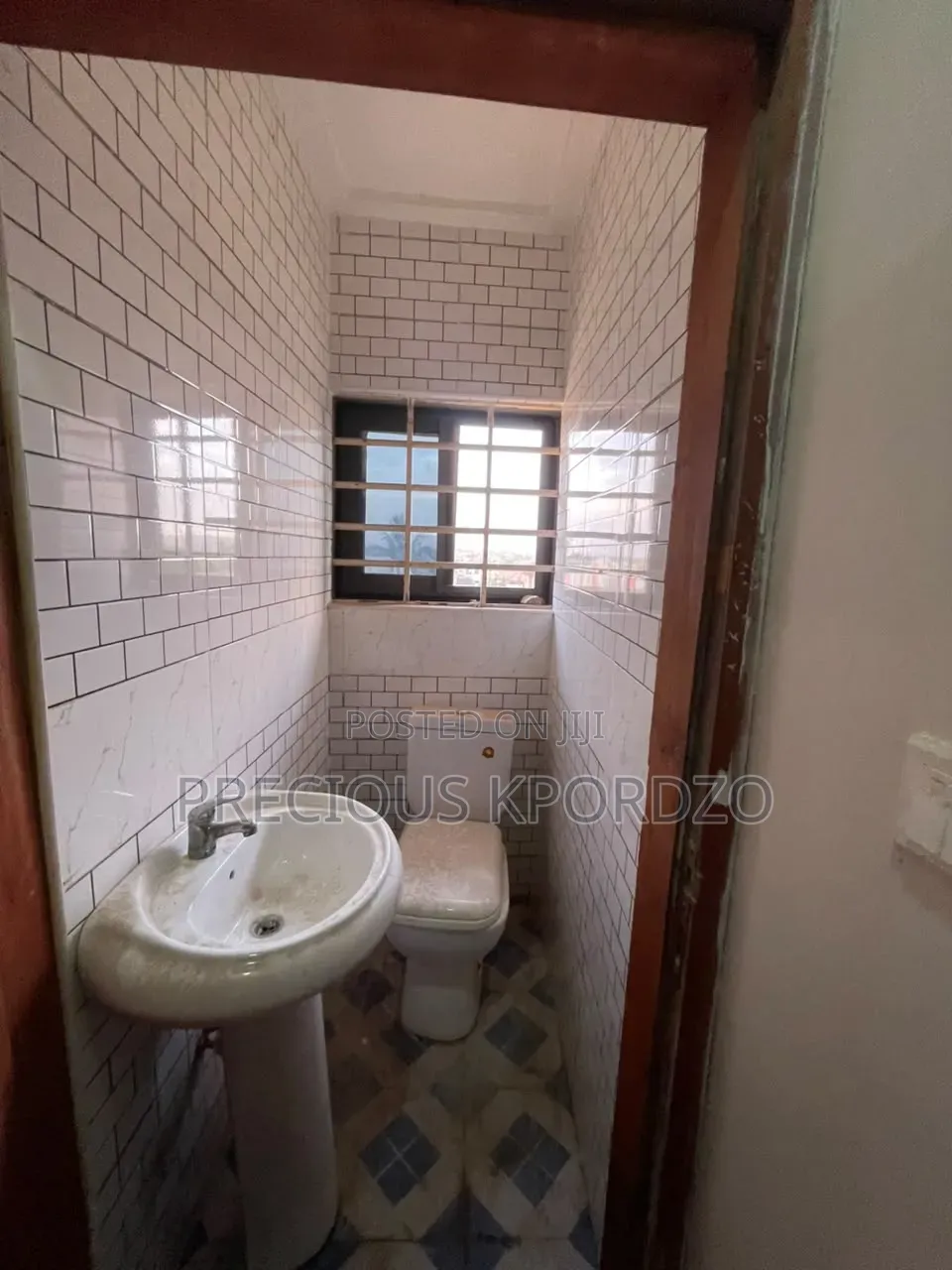 1bdrm Room & Parlour in Adenta New Legon for rent