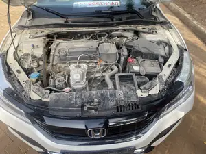 Honda Accord EX 4dr Sedan FWD (2.4L 4cyl 2A) 2017 White