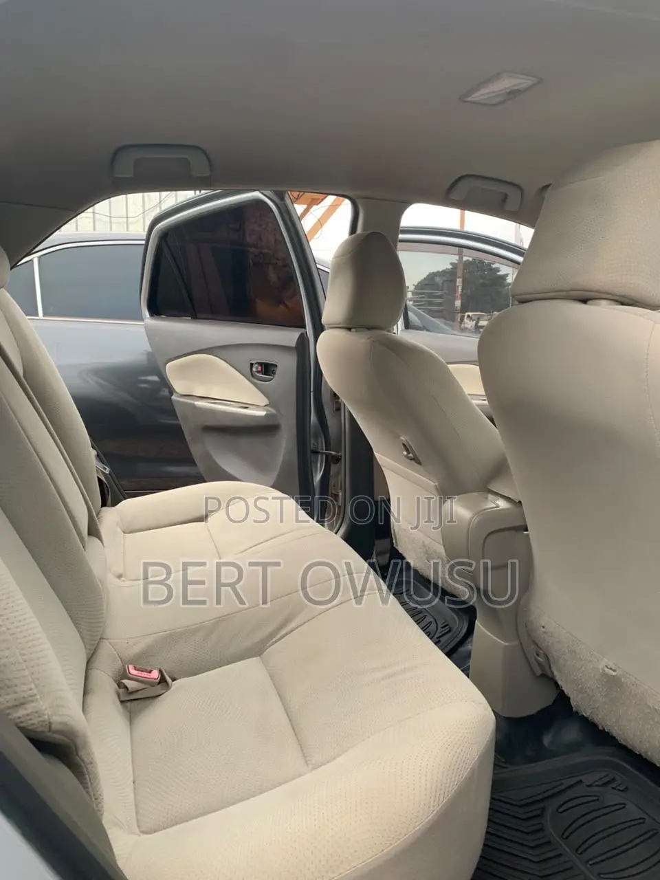 Toyota Belta 2012 Silver