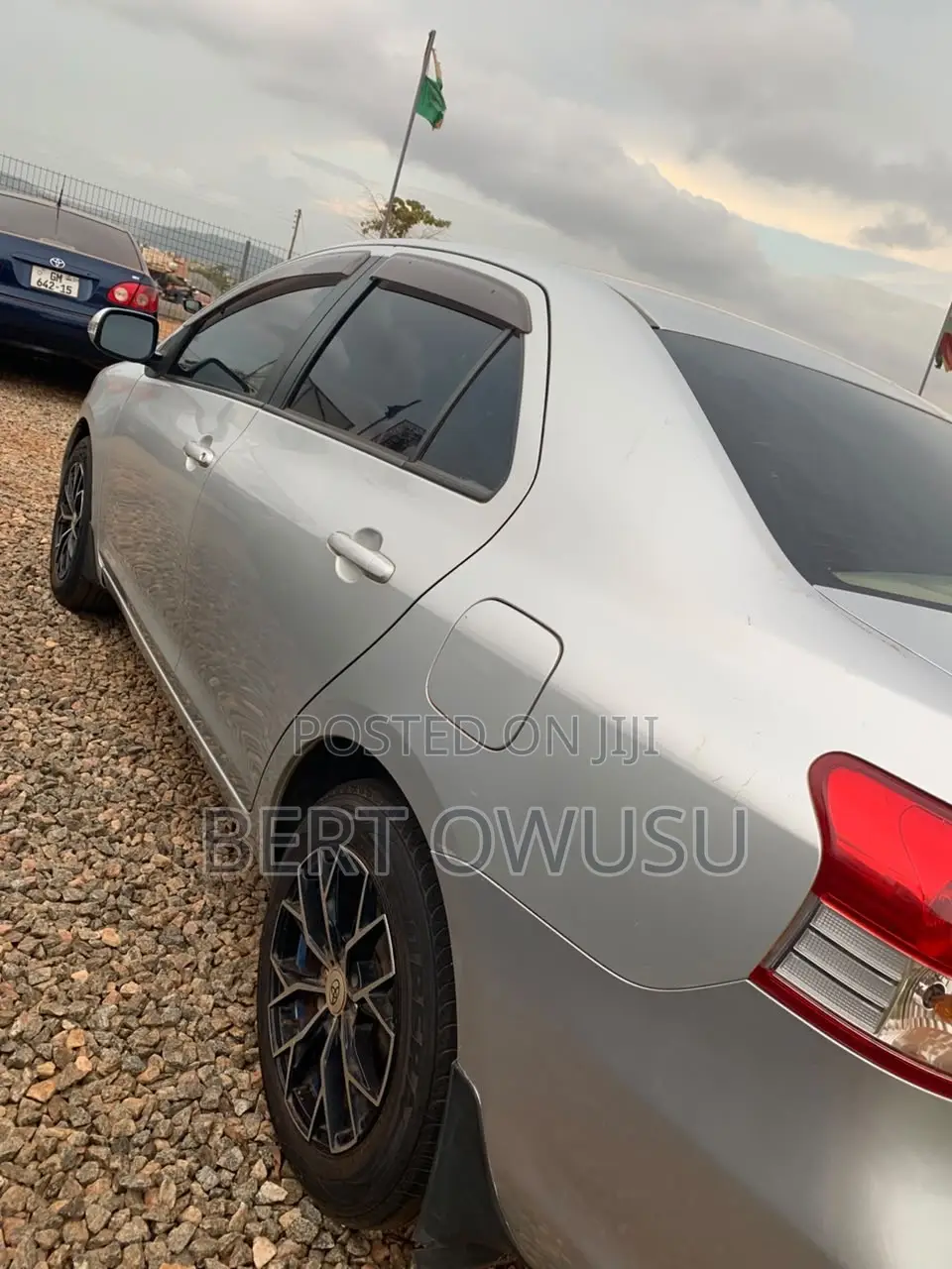 Toyota Belta 2012 Silver