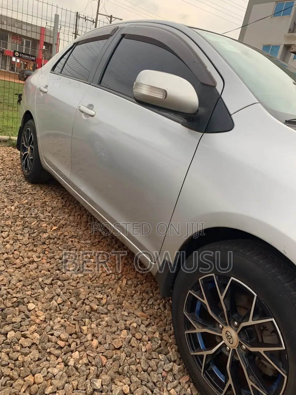 Toyota Belta 2012 Silver