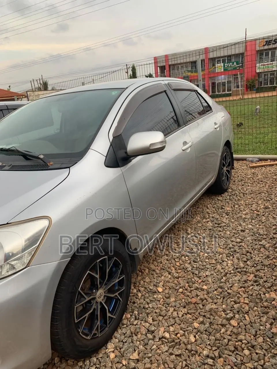 Toyota Belta 2012 Silver