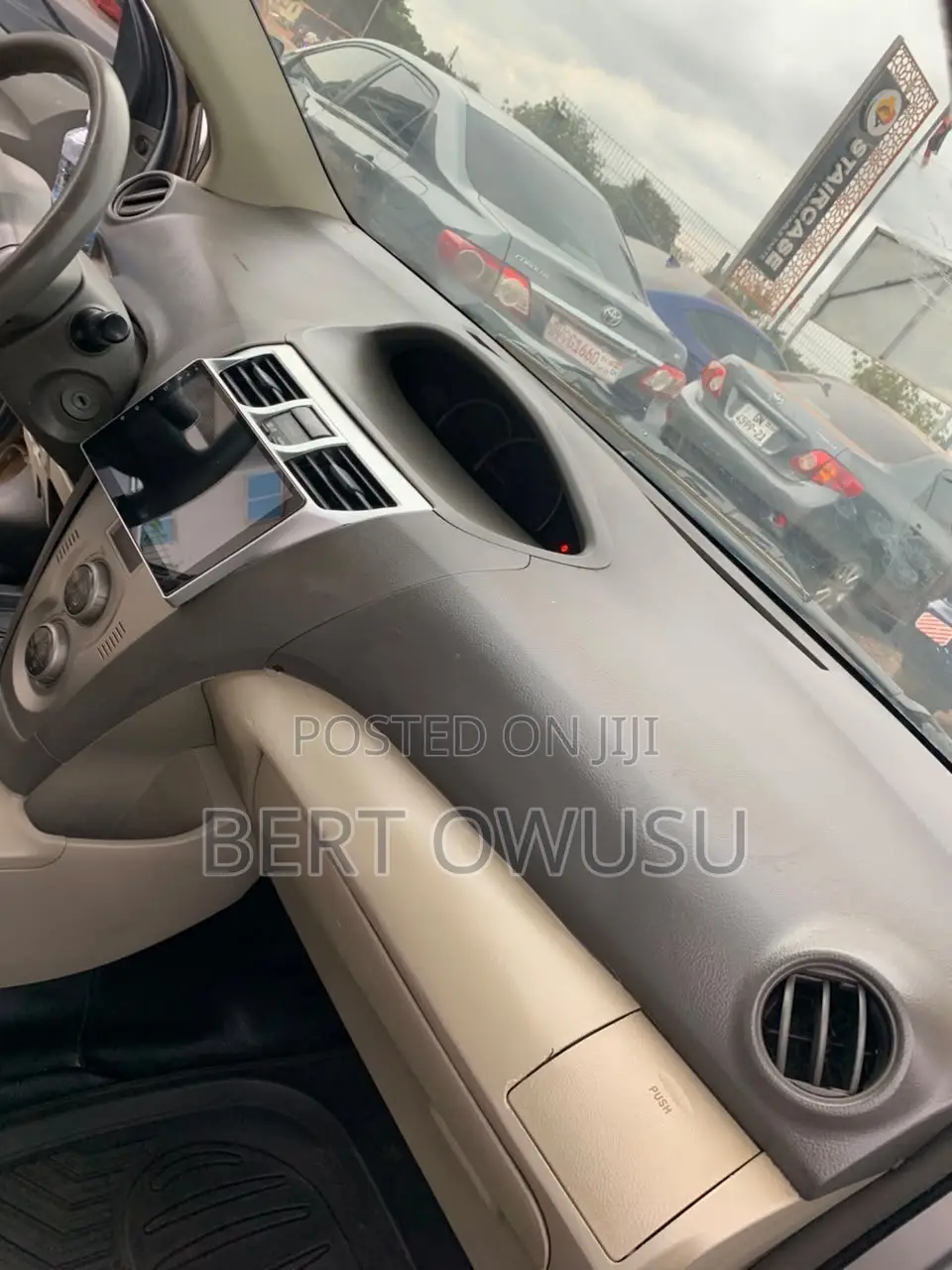 Toyota Belta 2012 Silver
