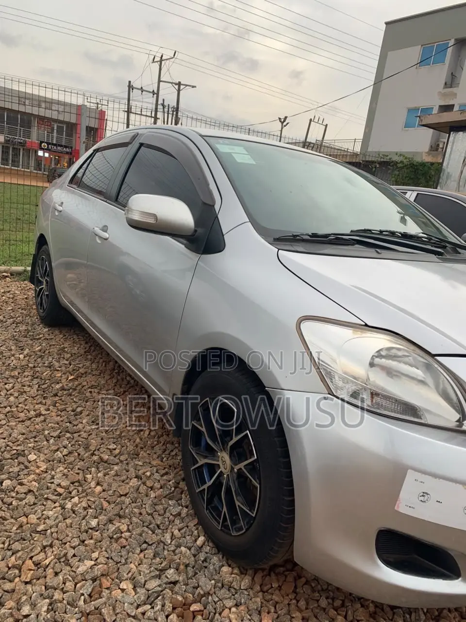 Toyota Belta 2012 Silver