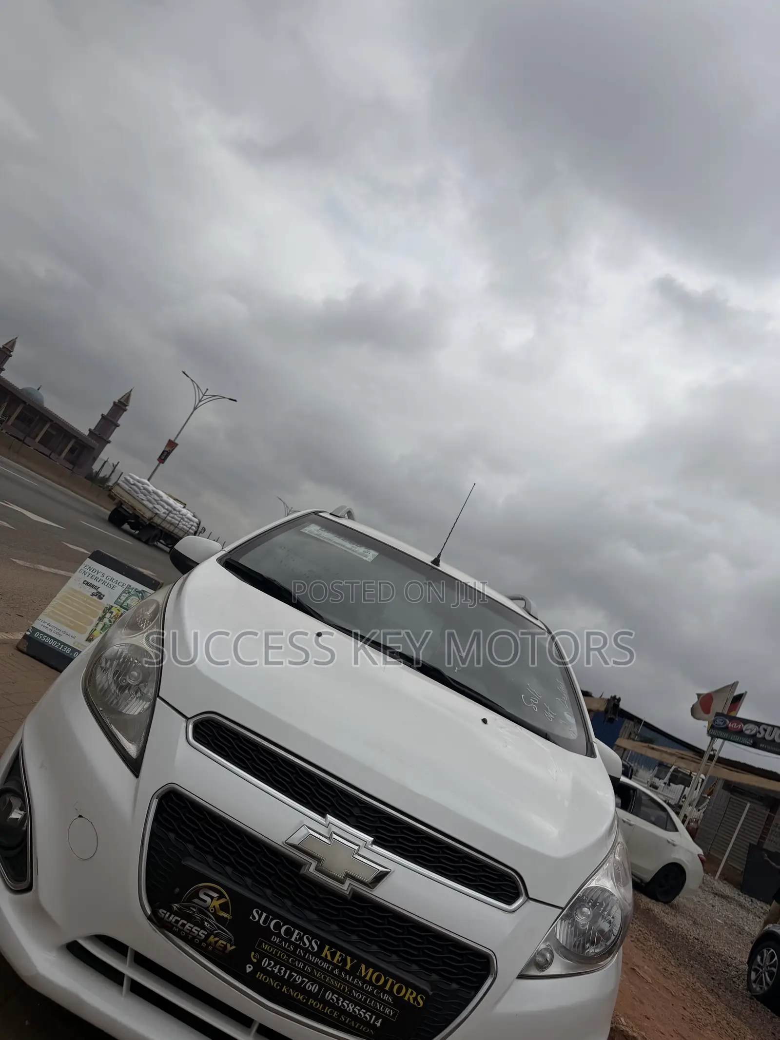 Chevrolet Spark 1LT 4dr Hatchback (1.2L 4cyl 5M) 2015 White