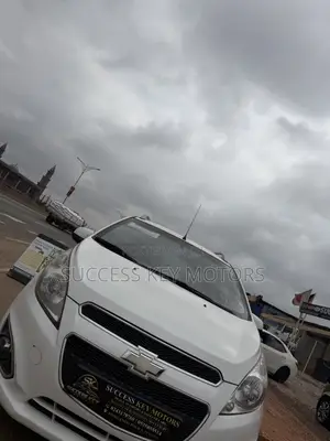Chevrolet Spark 1LT 4dr Hatchback (1.2L 4cyl 5M) 2015 White