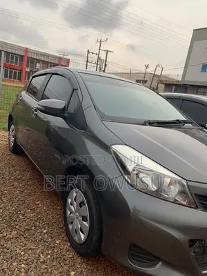 Toyota Vitz 2012 Gray