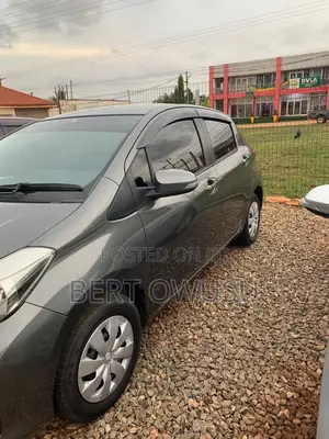 Toyota Vitz 2012 Gray