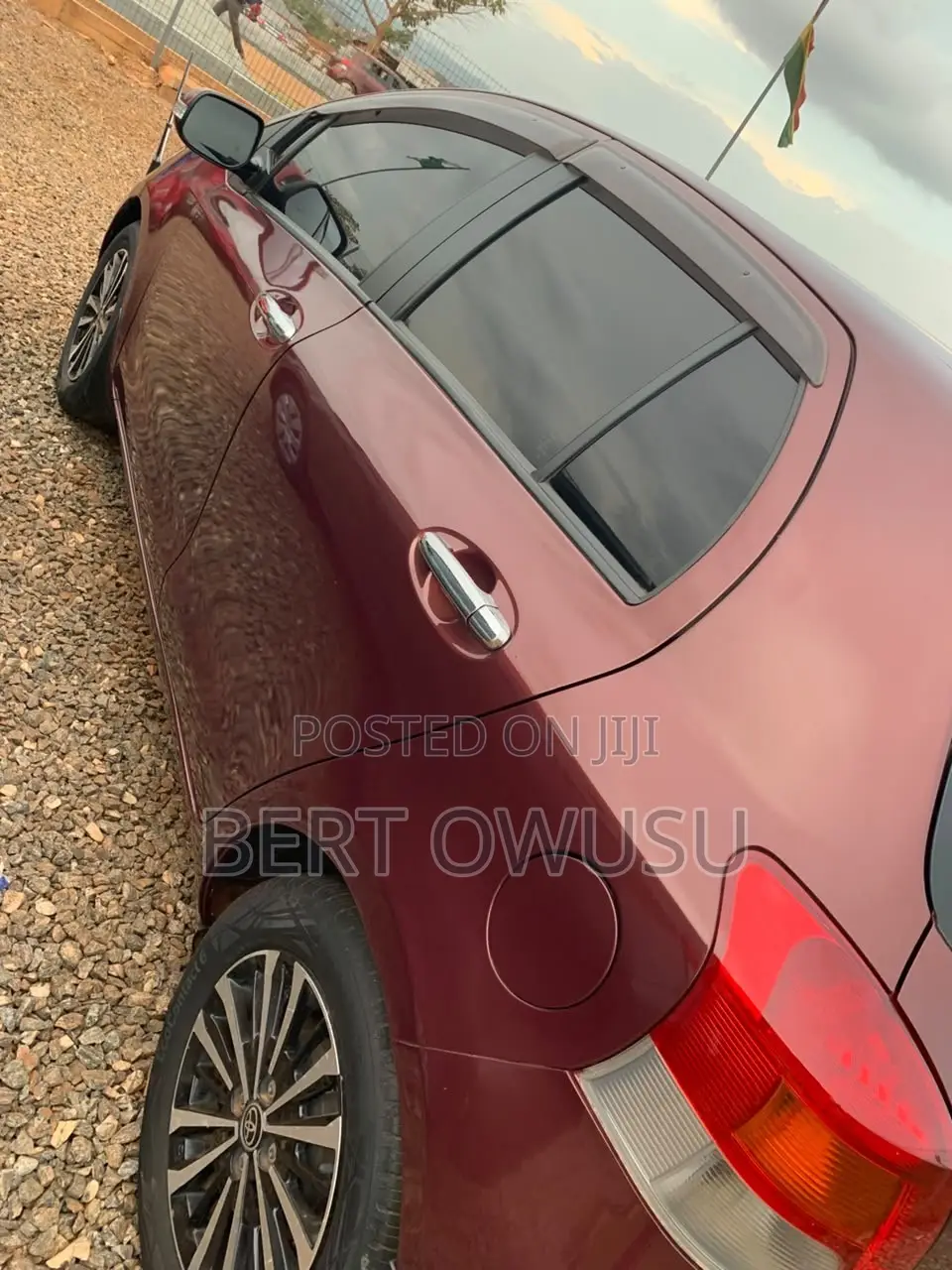 Toyota Vitz 2010 Brown