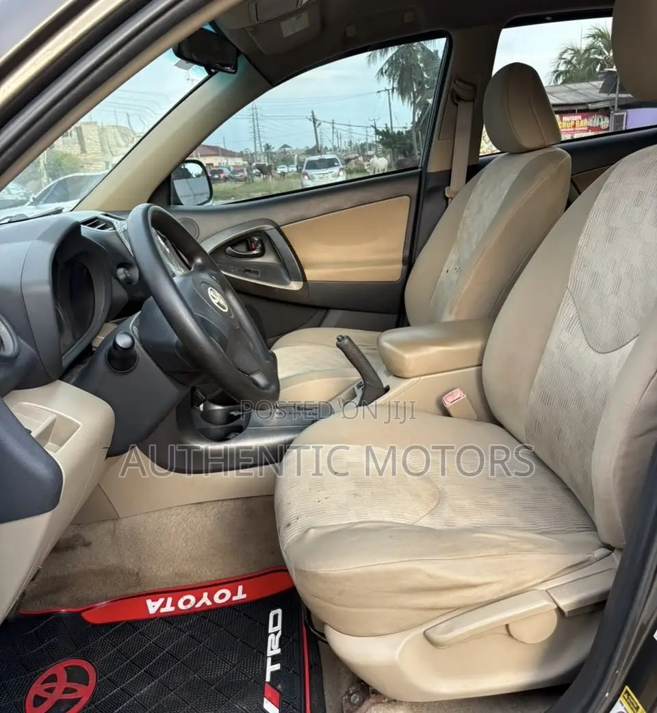 Toyota RAV4 2012 Gray