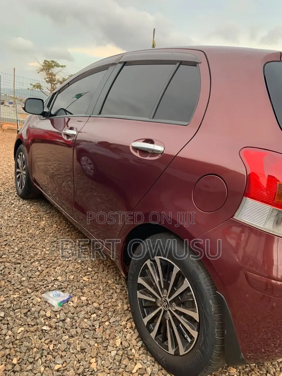 Toyota Vitz 2010 Brown