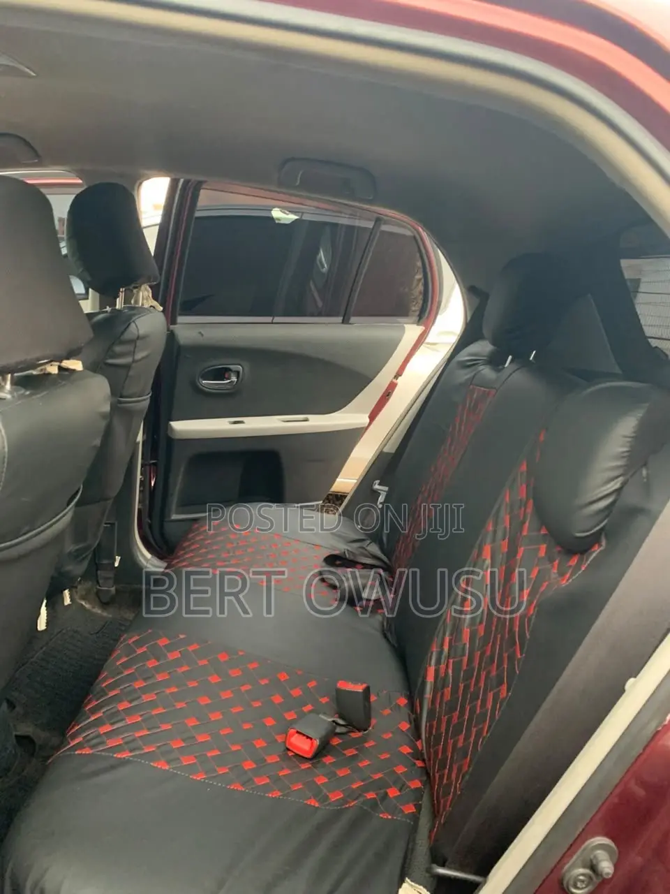 Toyota Vitz 2010 Brown