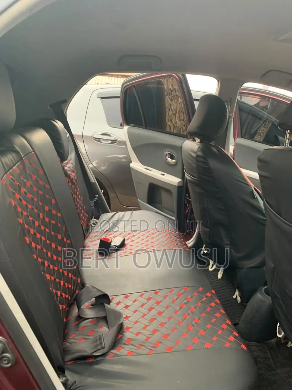 Toyota Vitz 2010 Brown