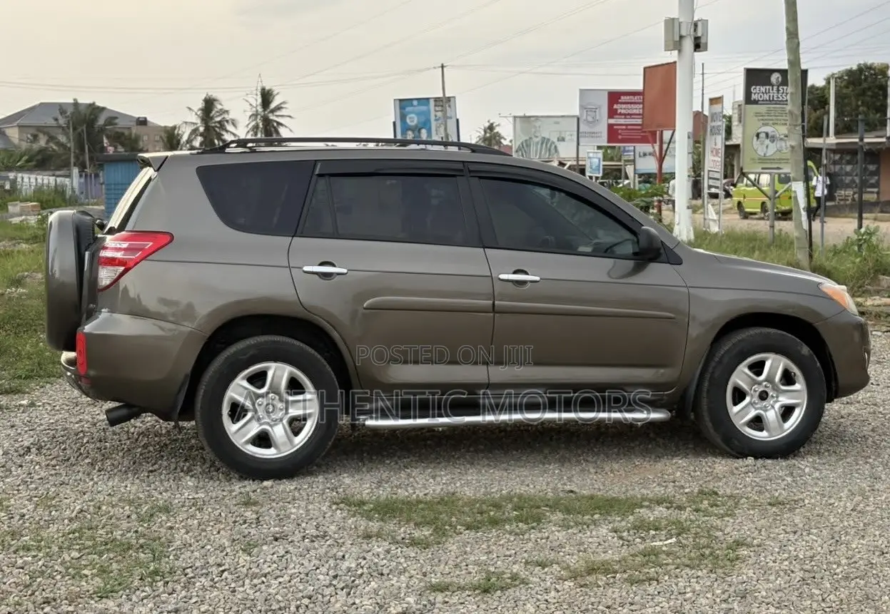 Toyota RAV4 2012 Gray
