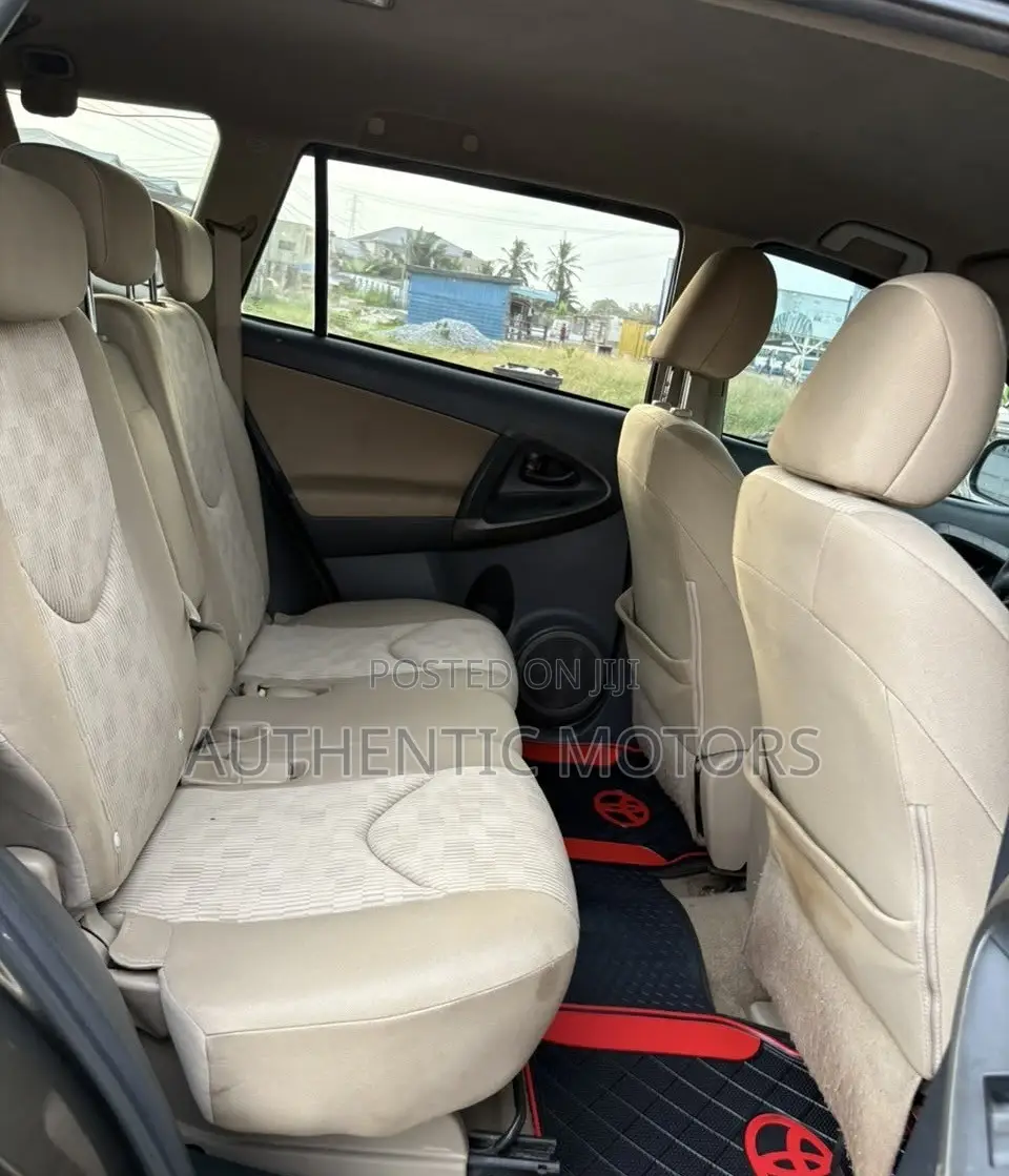 Toyota RAV4 2012 Gray