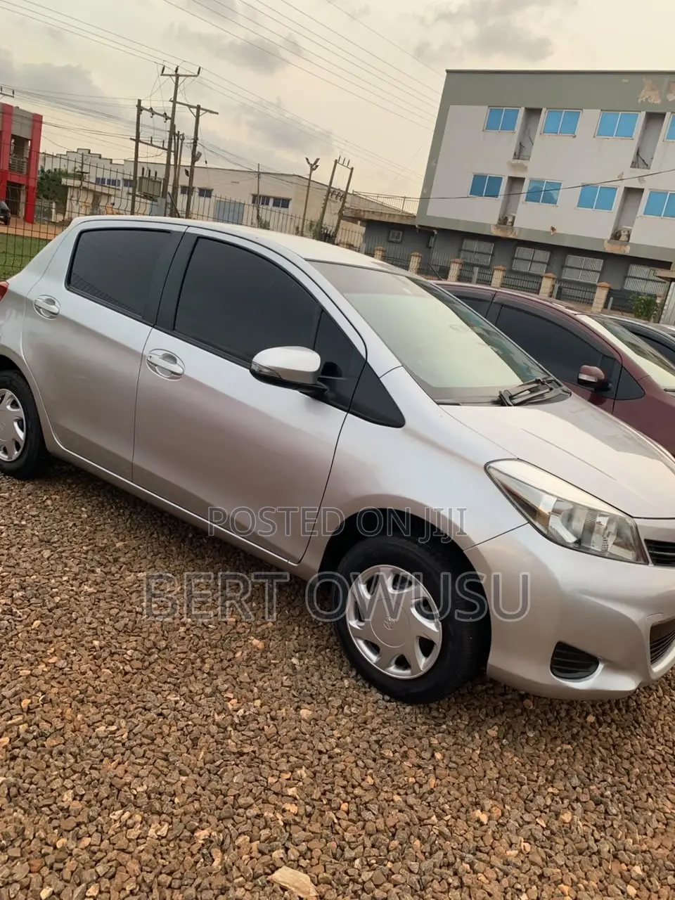 Toyota Vitz 2012 Silver