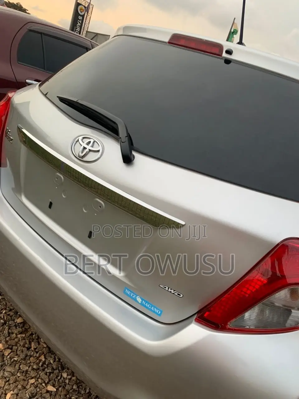 Toyota Vitz 2012 Silver