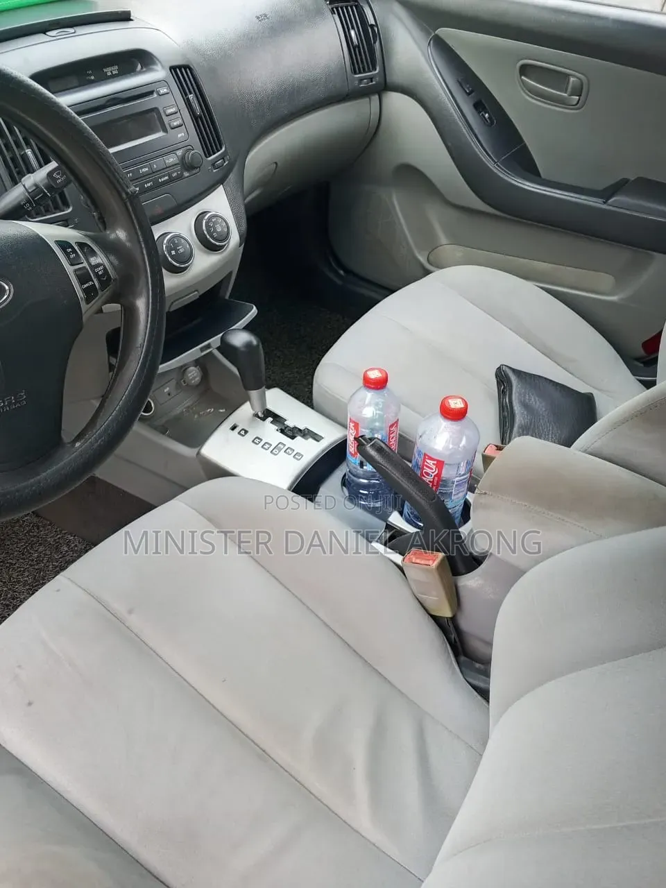 Hyundai Elantra 2010 Red