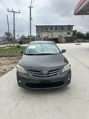 Toyota Corolla 2013 Black