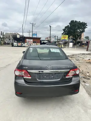 Toyota Corolla 2013 Black