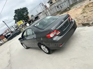 Toyota Corolla 2013 Black