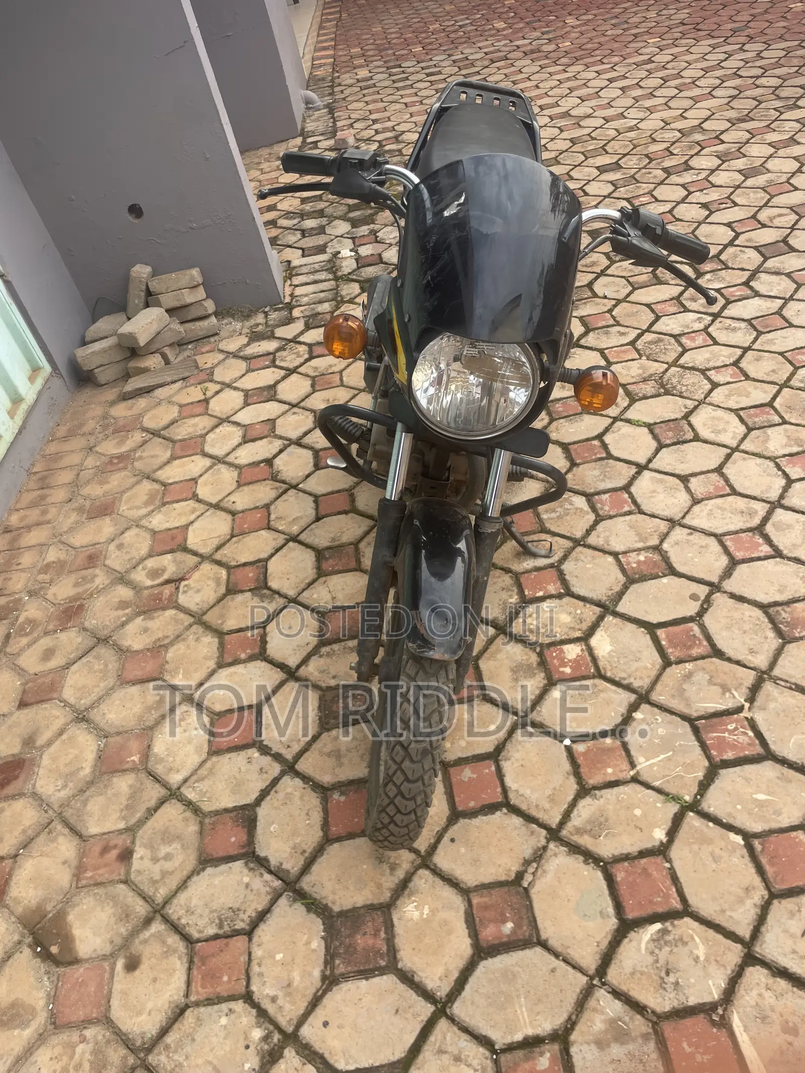 Bajaj Boxer 150 UG 2023 Black