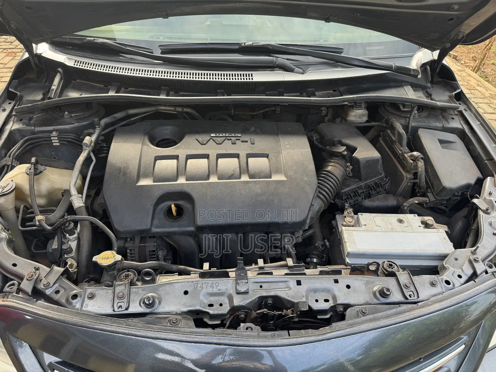 Toyota Corolla LE Special Edition 4dr Sedan (1.8L 4cyl 4A) 2013 Gray