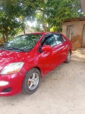 Toyota Yaris 2008 Red