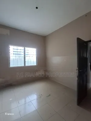 2bdrm Apartment in K.G. Franco, Baatsona Total for rent