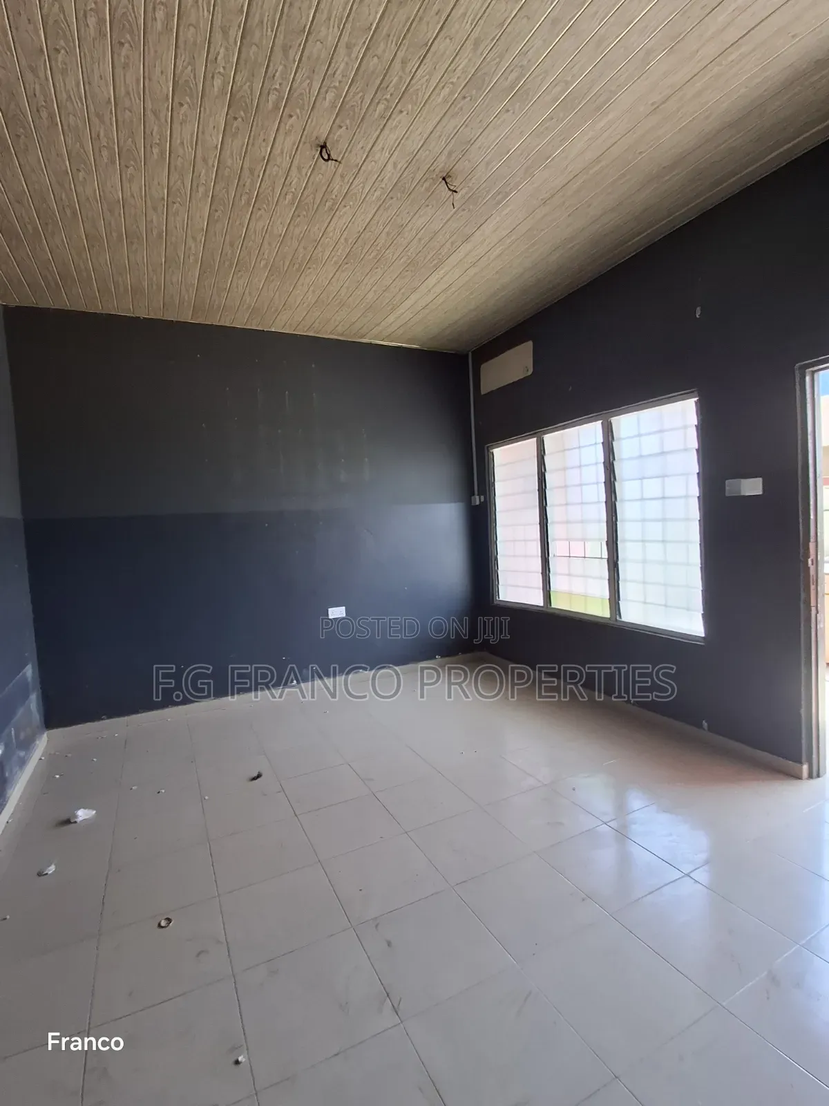 2bdrm Apartment in K.G. Franco, Baatsona Total for rent