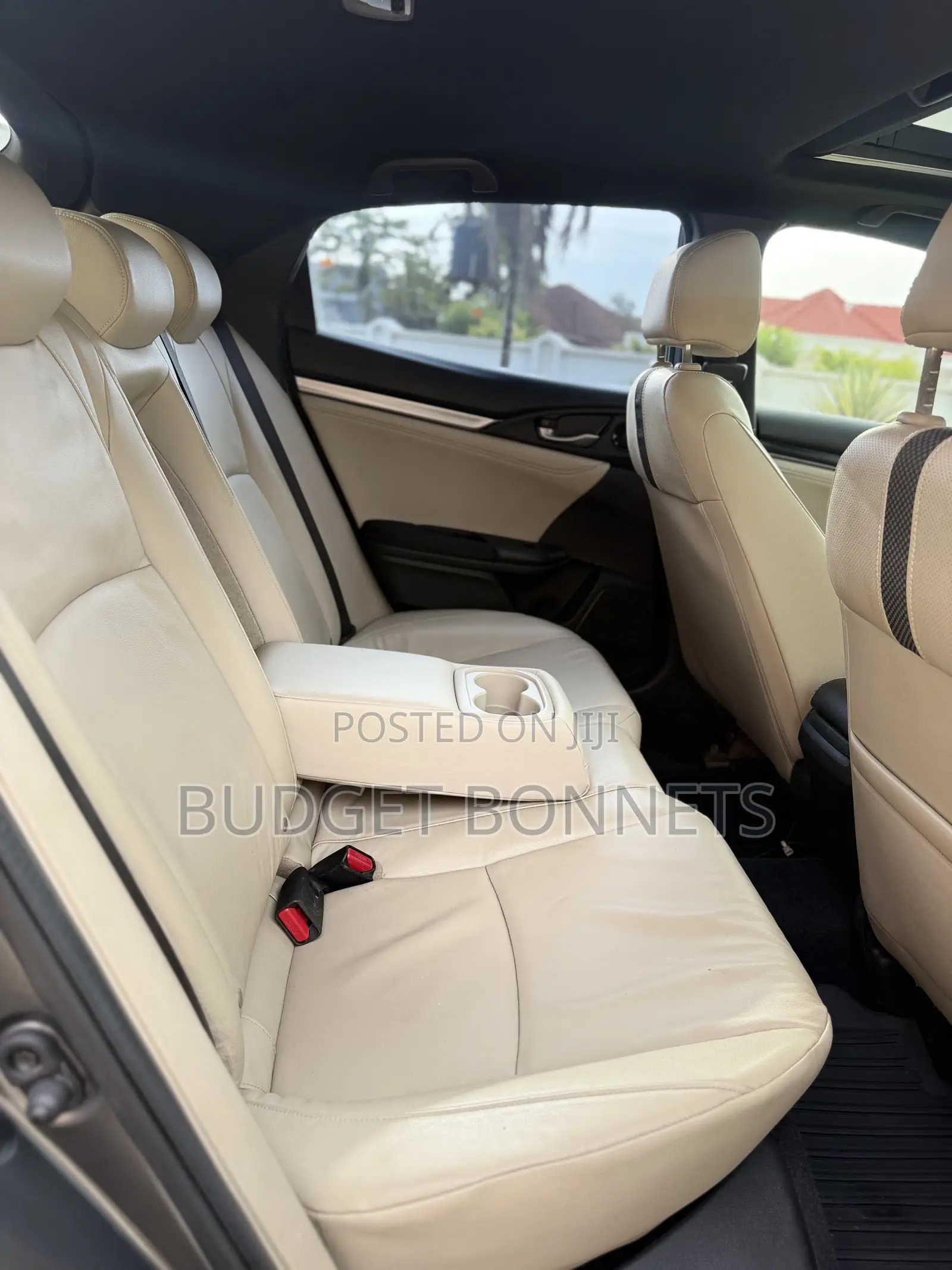 Honda Civic EX-L Hatchback 2020 Gray