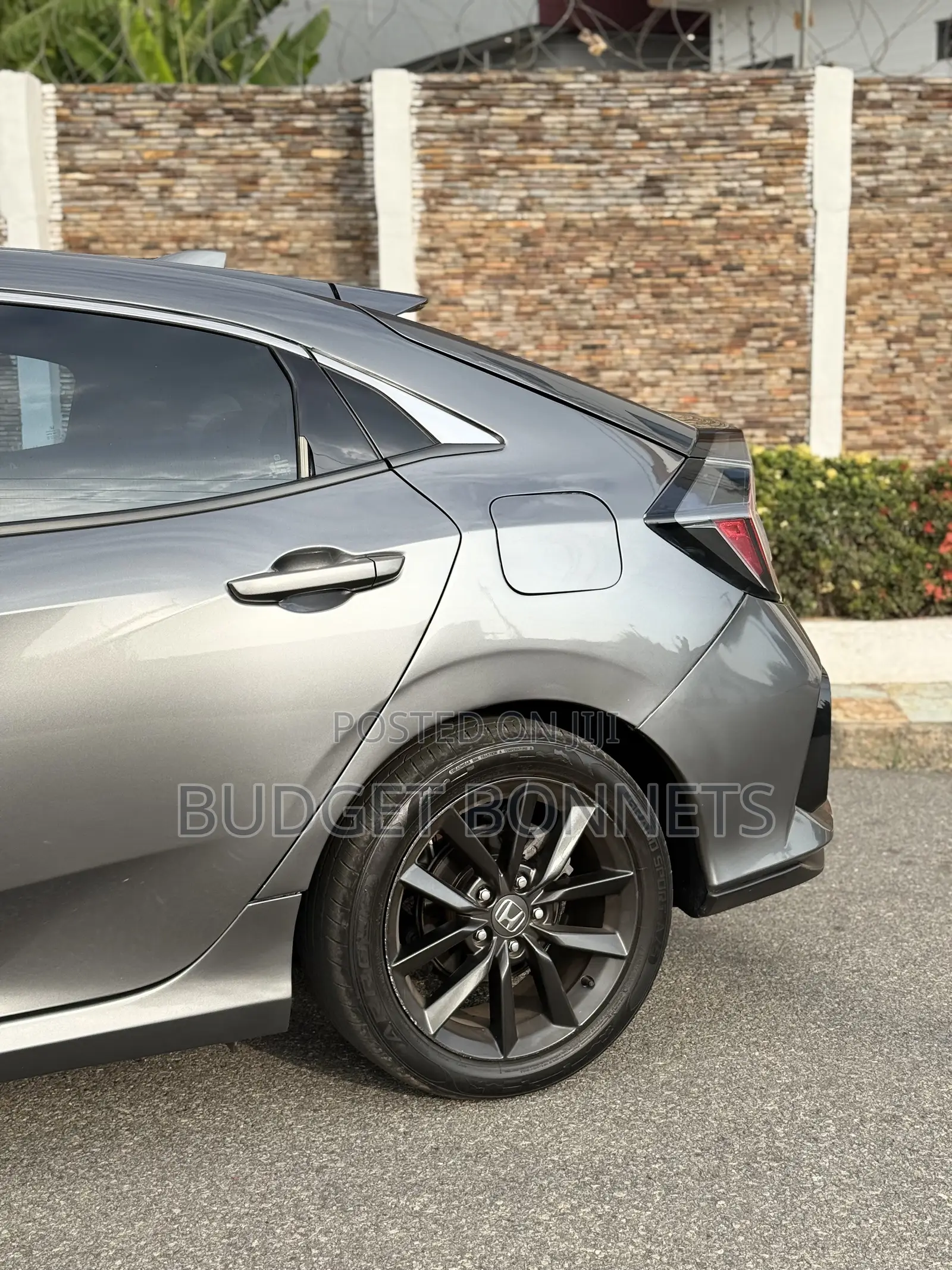 Honda Civic EX-L Hatchback 2020 Gray