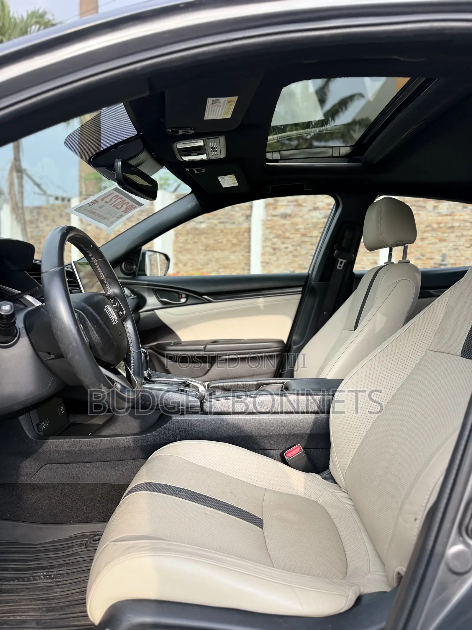 Honda Civic EX-L Hatchback 2020 Gray