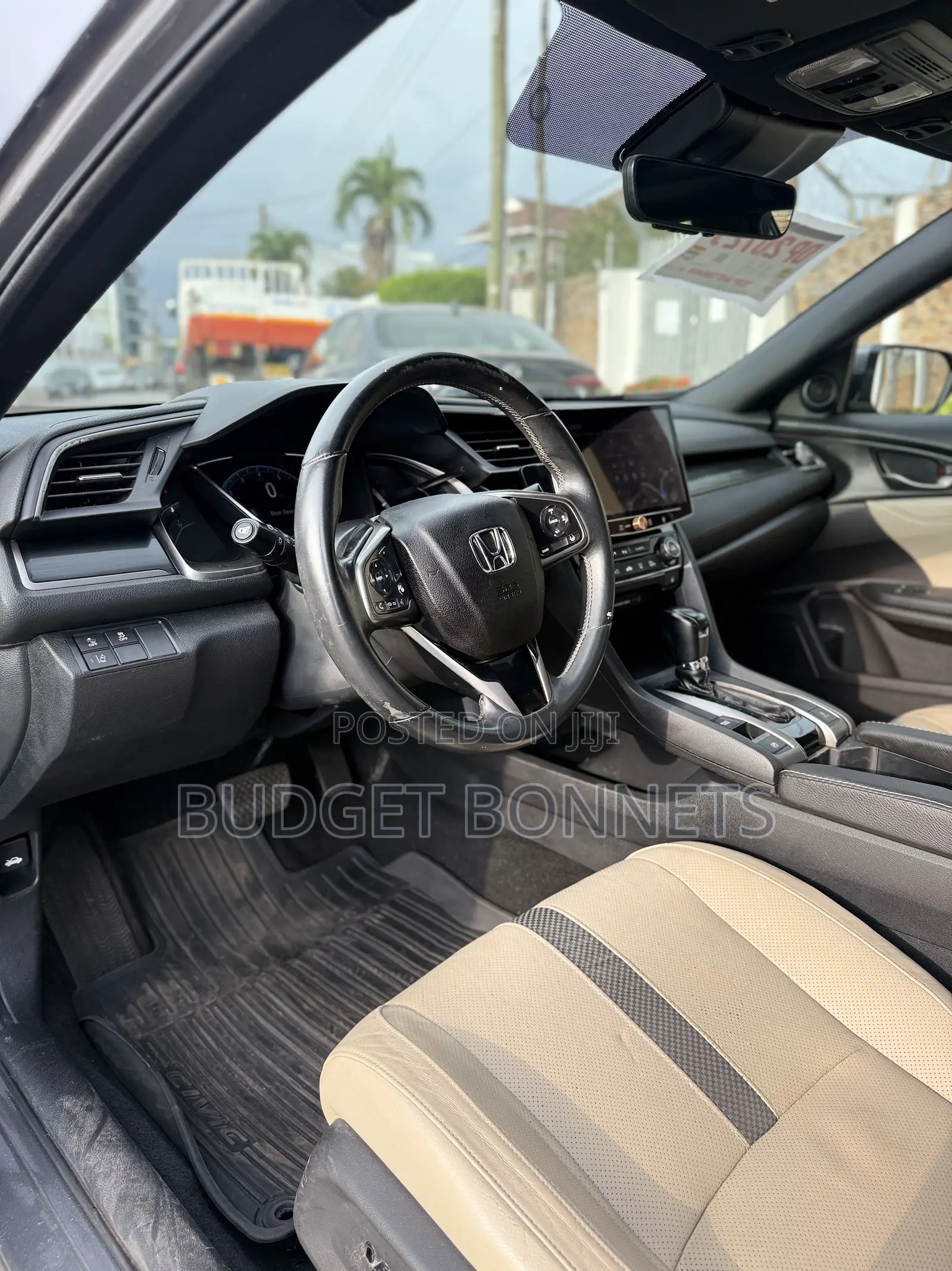 Honda Civic EX-L Hatchback 2020 Gray