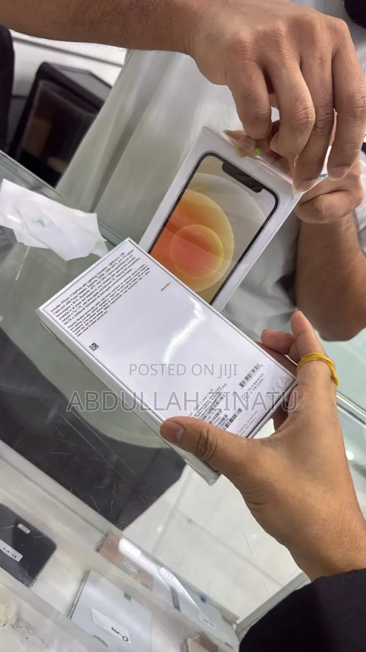 New Apple iPhone 12 256 GB White