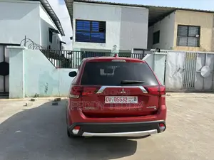 Mitsubishi Outlander SE AWC 2018 Red