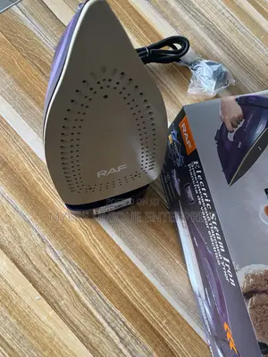 Cordless Steam Iron With Ceramic Non-Stick Soleplate
