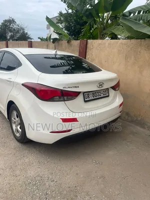 Hyundai Elantra SE 4dr Sedan (1.8L 4cyl 6M) 2015 White